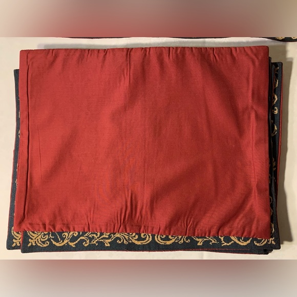 NWOT Christmas Angel Table Runner and 8 Place Mats, Needlepoint, Vintage - Picture 5 of 10